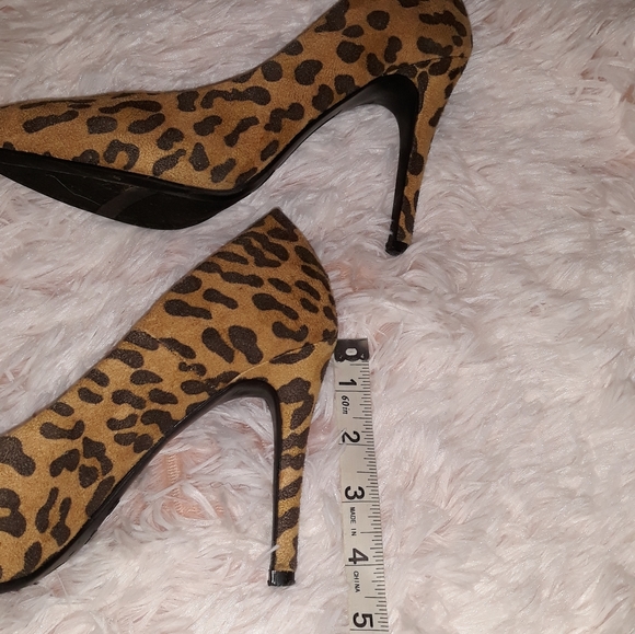 Christian Siriano women shoes - Picture 4 of 6